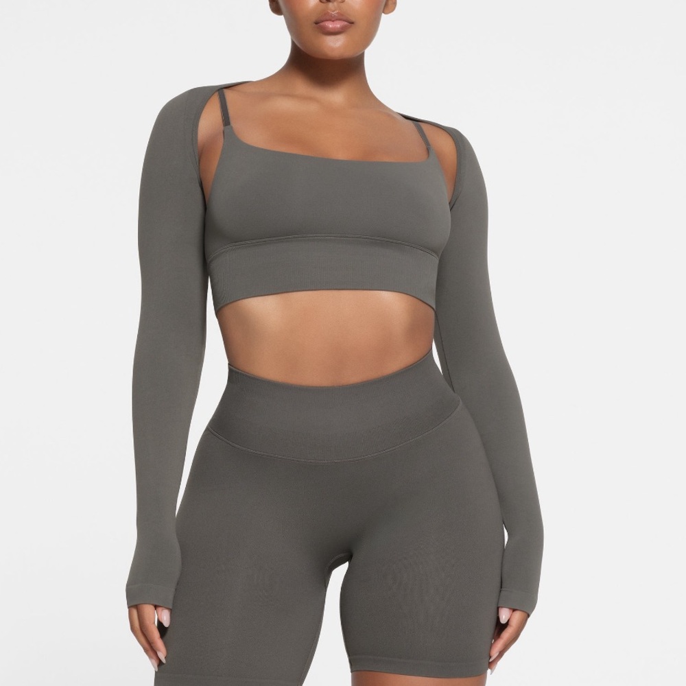 Skims Contour Nylon Shrug - Gunmetal